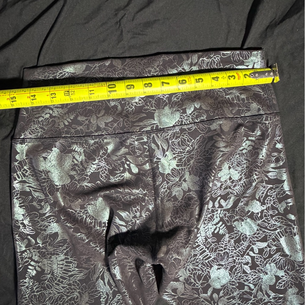 Lululemon Athletica Black Floral Leggings - Picture 6 of 7